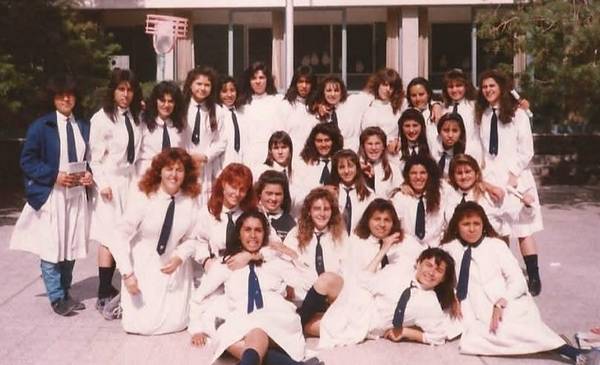 Exalumnas del IMA se reúnen en un té a la canasta - Últimas Noticias: El Chubut