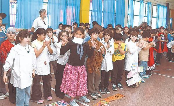 Se conmemoró el Día de la Diversidad Cultural en la Escuela 157 - Últimas Noticias: El Chubut