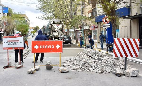 Municipio realiza nuevas reparaciones de hormigón para mejorar circulación en el centro - Últimas Noticias: El Chubut