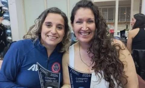 Jugadoras de Ferro en el Torneo Patagónico Femenino de Pelota a Paleta