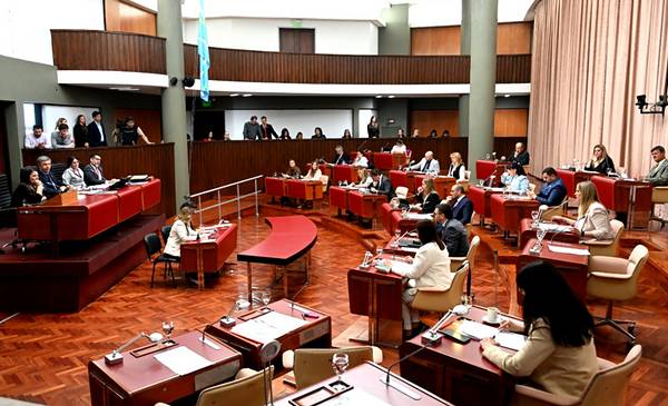 Legislatura declaró a Puerto Madryn como “Ciudad Universitaria” para reforzar el crecimiento de su oferta académica y productiva - Últimas Noticias: El Chubut
