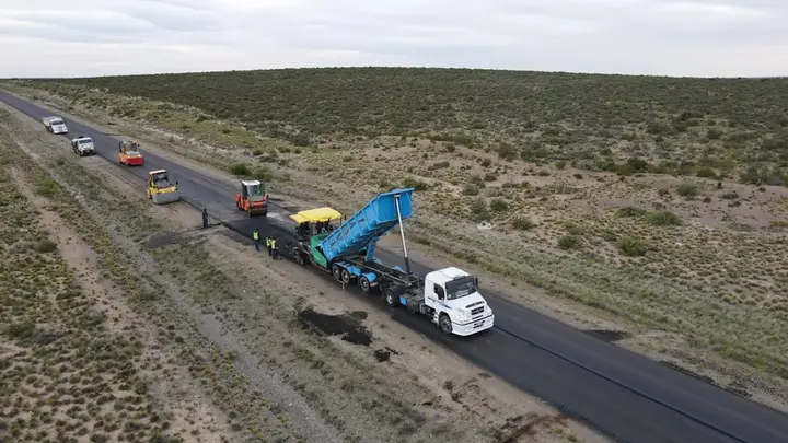 Vialidad Nacional avanza con la repavimentación de la Ruta 25 entre Las ...