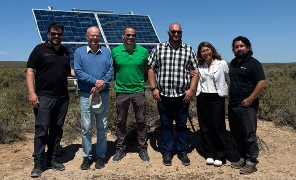 Garantizan energía eléctrica en Punta Loma mediante tecnología solar