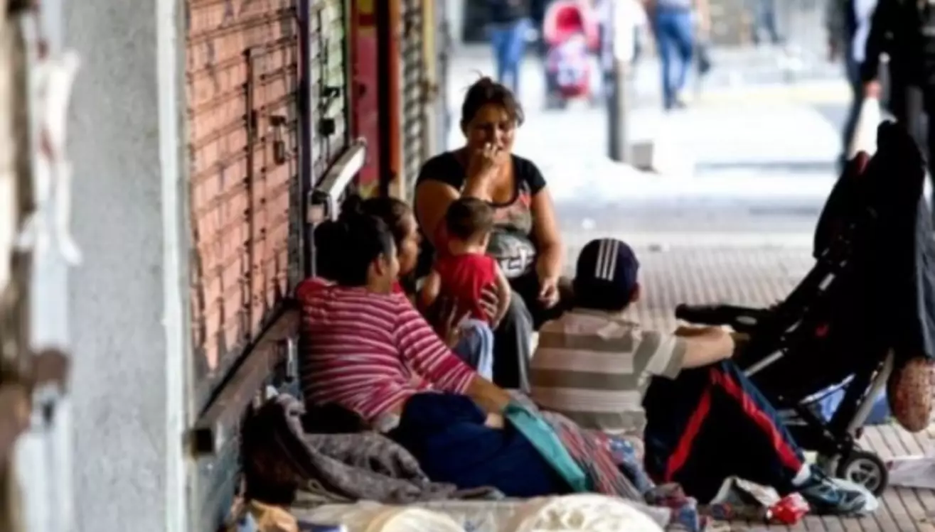 La pobreza trepó al 44,7% en el país y ya afecta a 17,5 millones de personas