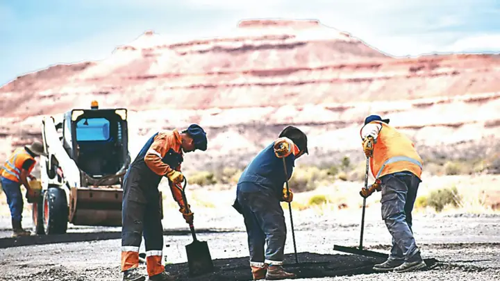 Vialidad Nacional repara tramo de la Ruta 25 entre Las Plumas y Tecka ...